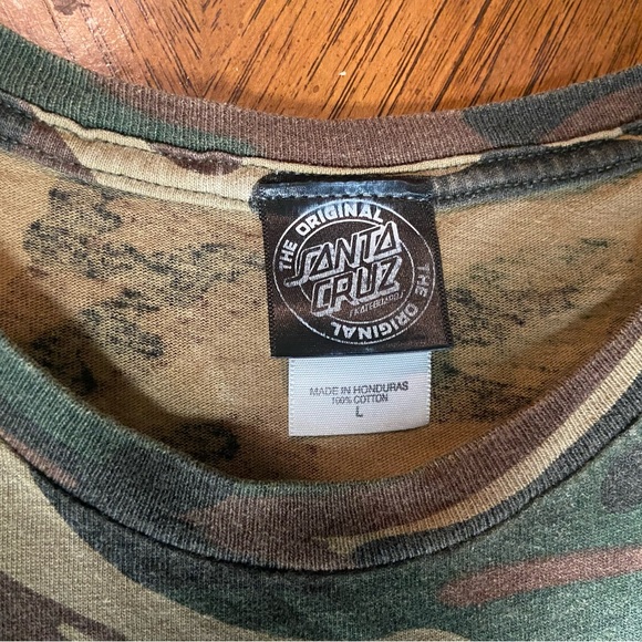 LARGE Speed Wheels Santa Cruz T-shirt - Picture 4 of 5